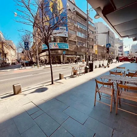 Glamorous Design In Calea Victoriei Daire *