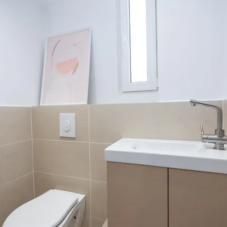 Glamorous Design In Calea Victoriei * Bukareszt