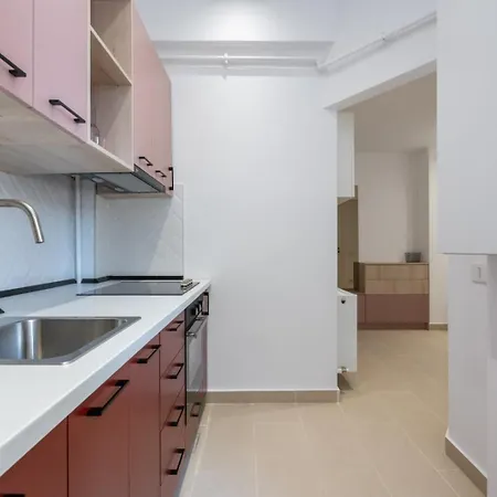 Glamorous Design In Calea Victoriei