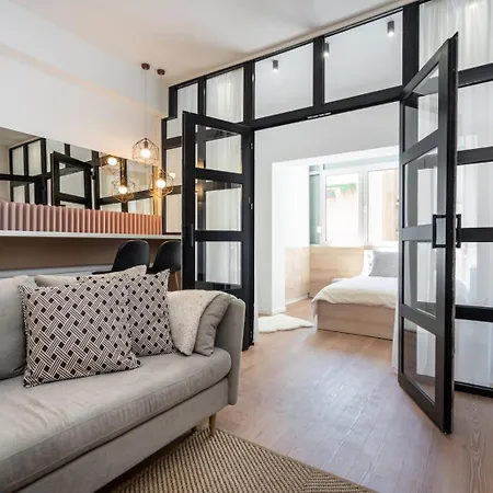 Glamorous Design In Calea Victoriei