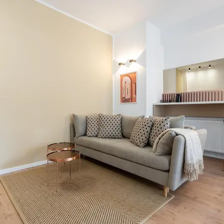 Glamorous Design In Calea Victoriei Apartment