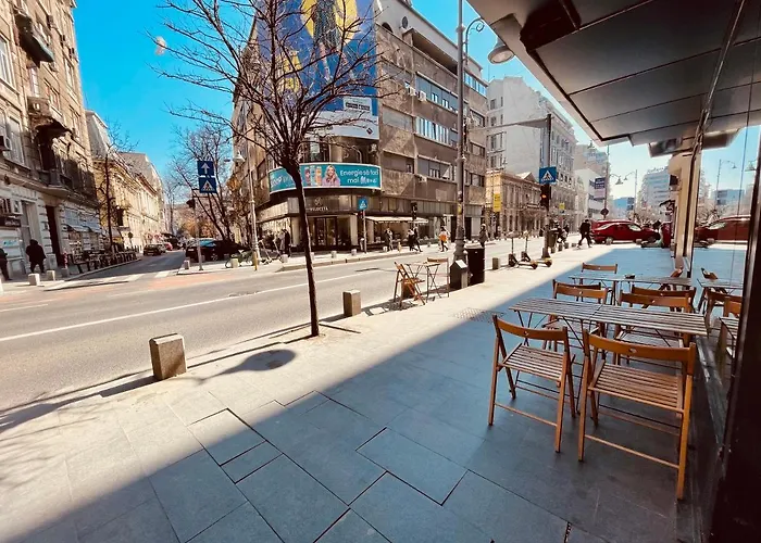 Glamorous Design In Calea Victoriei شقة *