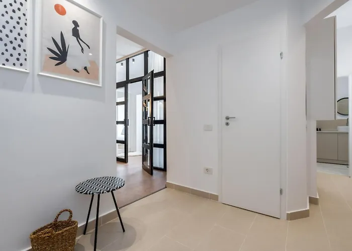 شقة Glamorous Design In Calea Victoriei *