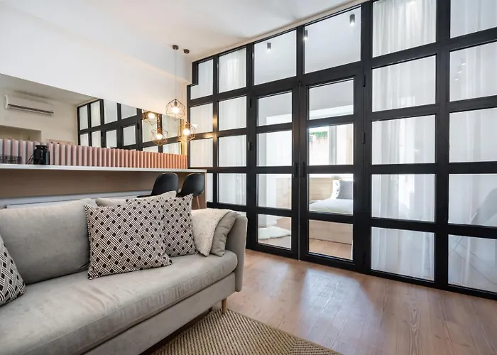 Glamorous Design In Calea Victoriei 아파트 부쿠레슈티