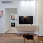 Glamorous Design In Calea Victoriei